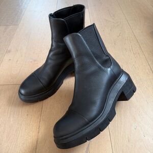 Stuart Weitzman Norah black ankle boots (7.5)